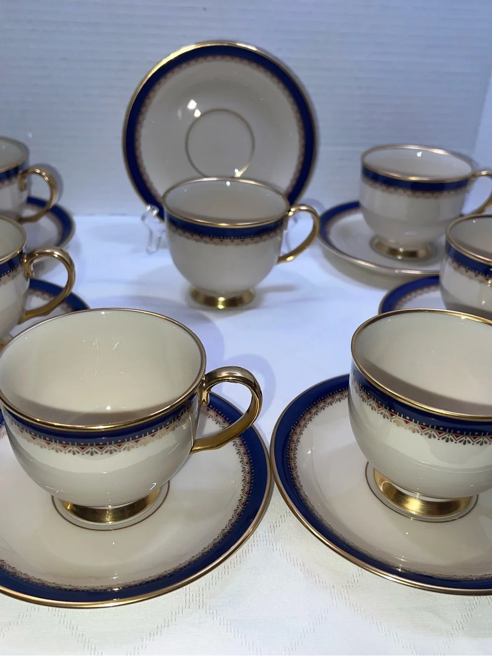 Lenox Presidential Collection Jefferson Footed Cup and Saucer 24K Gold Set of 7